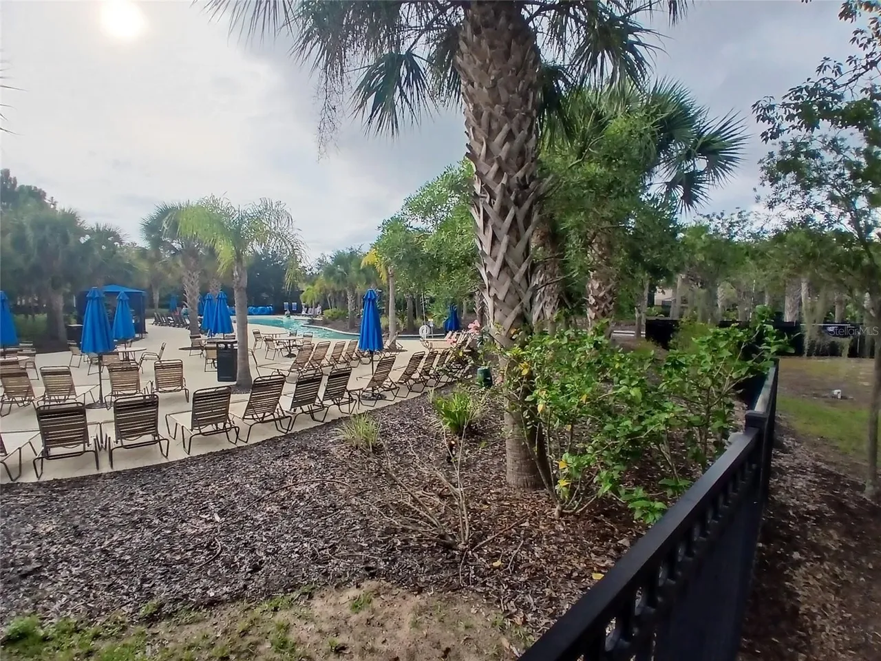 Slide show image of the Orlando Florida Home for Sale 60