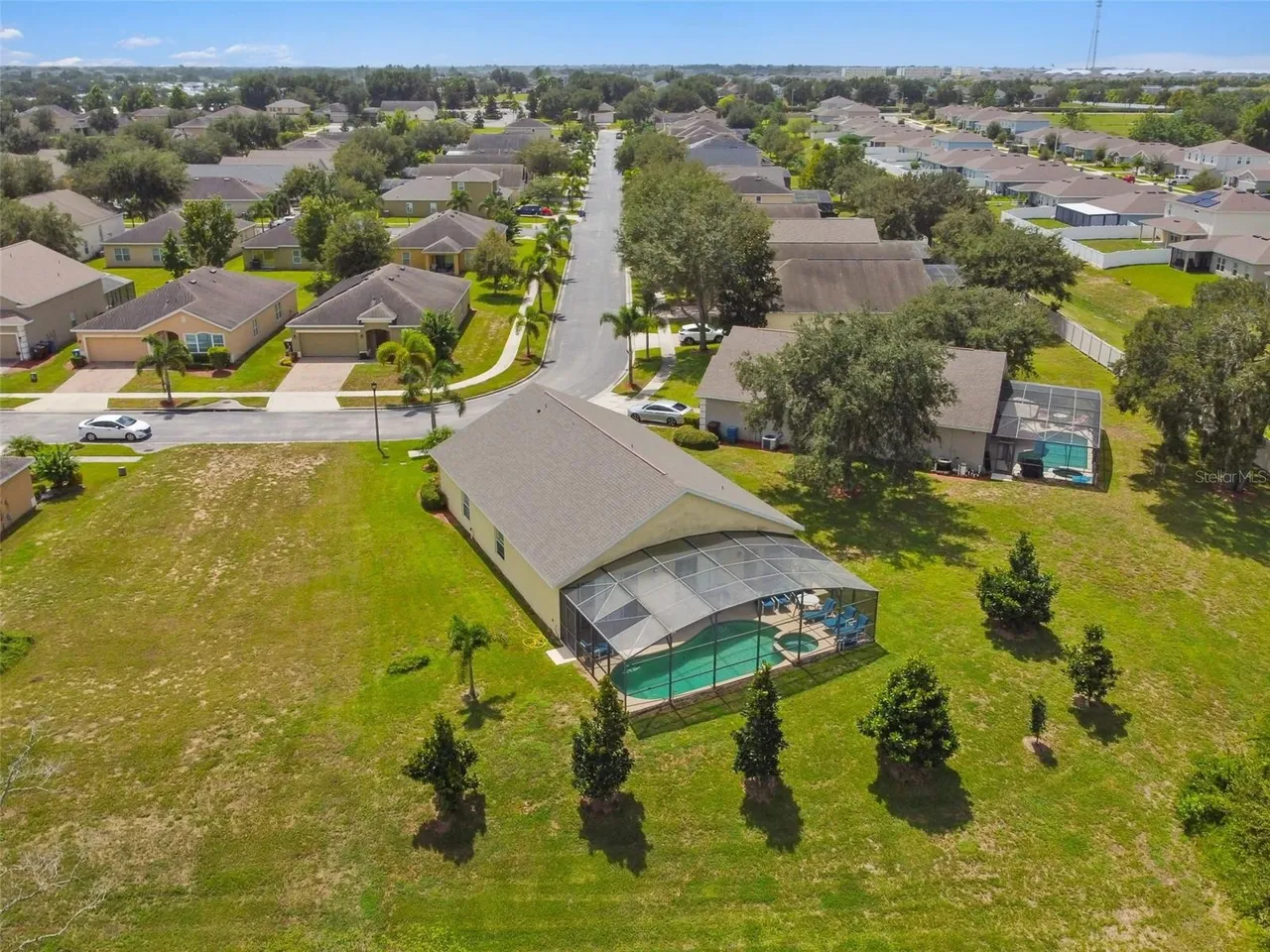 Slide show image of the Orlando Florida Home for Sale 69