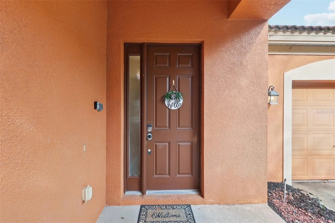 Slide show image of the Orlando Florida Home for Sale 04