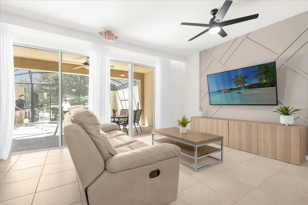 Slide show image of the Orlando Florida Home for Sale 04
