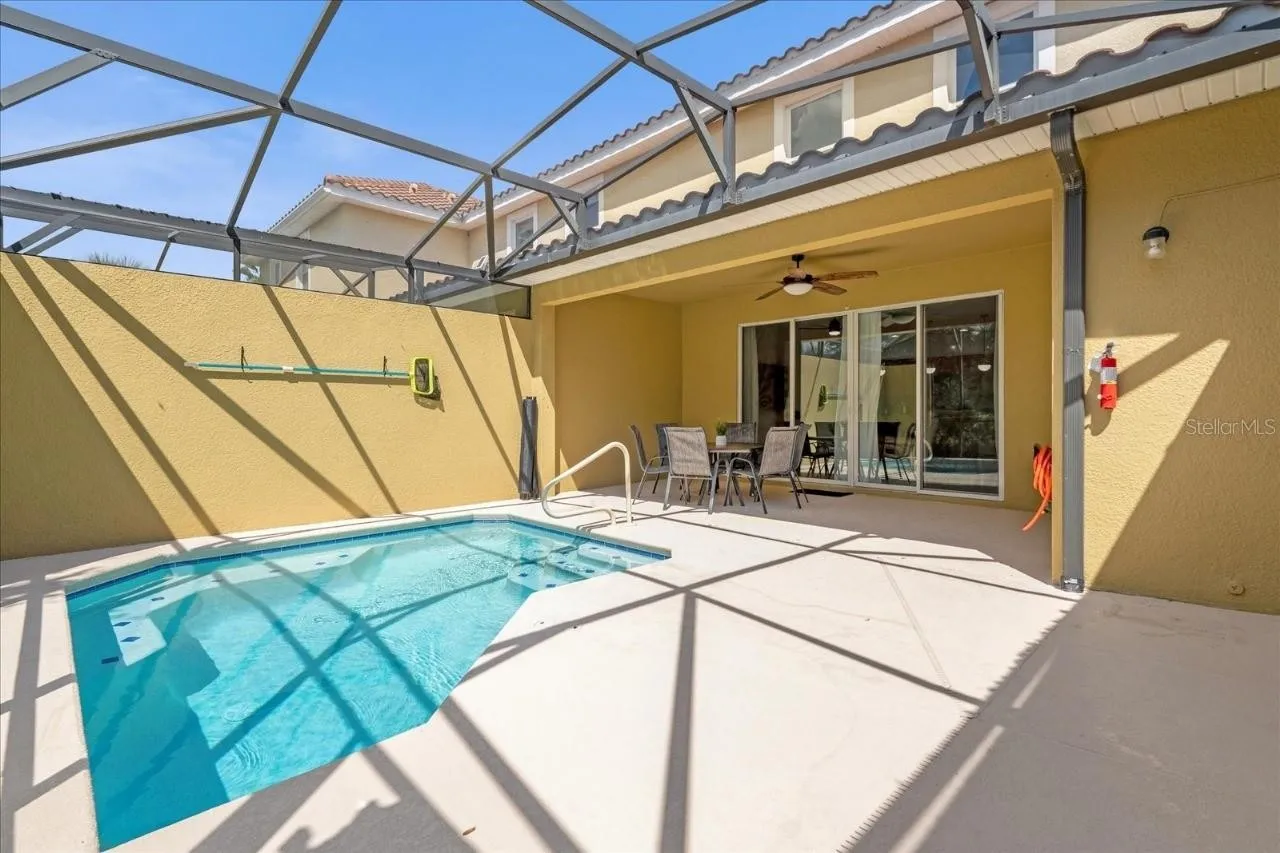 Slide show image of the Orlando Florida Home for Sale 08