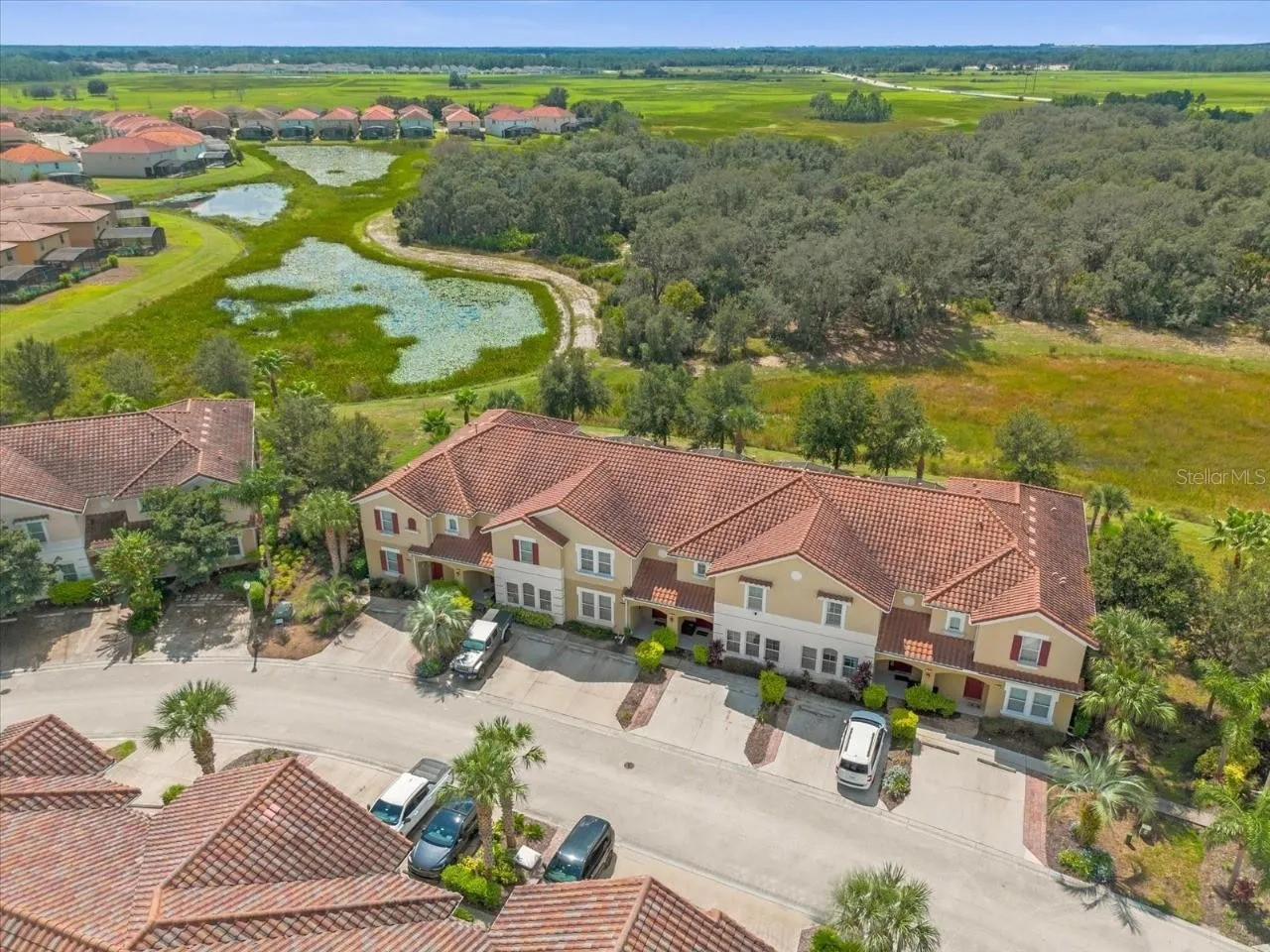 Slide show image of the Orlando Florida Home for Sale 13