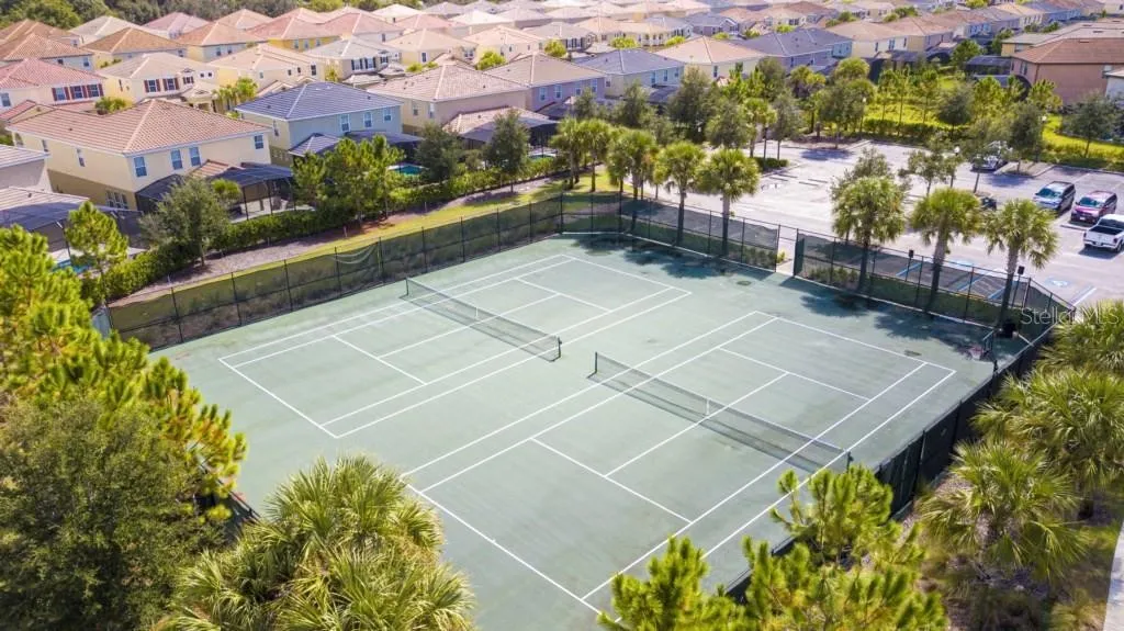 Slide show image of the Orlando Florida Home for Sale 35