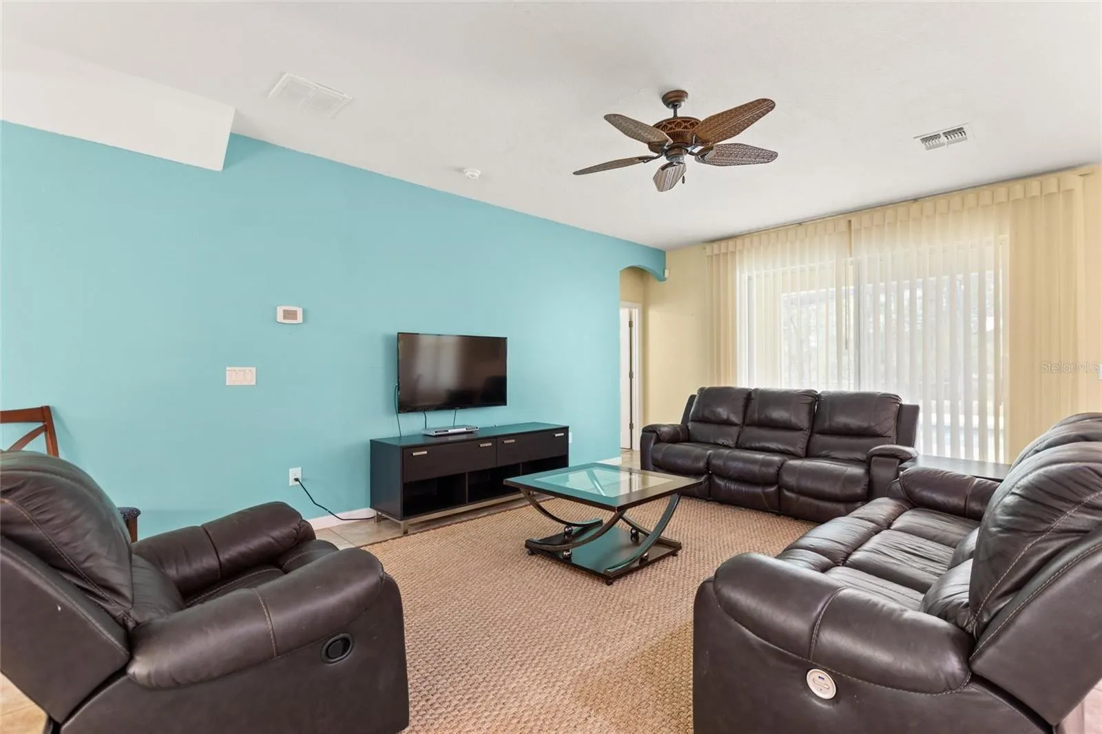 Slide show image of the Orlando Florida Home for Sale 07