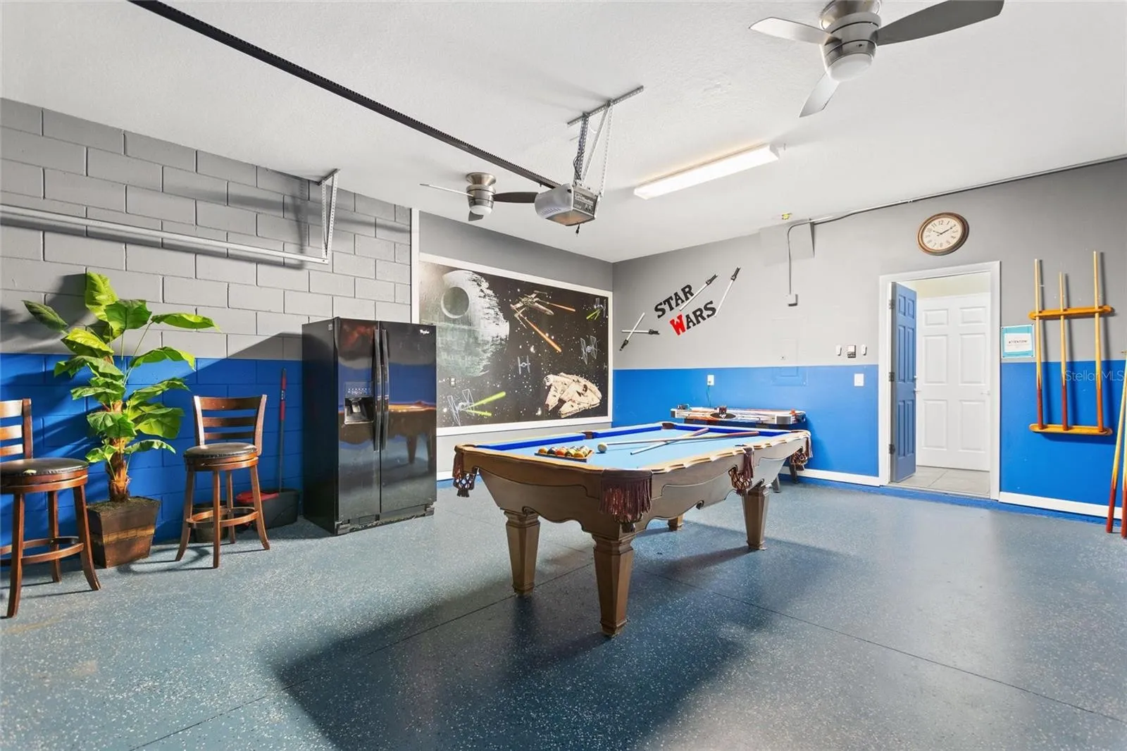 Slide show image of the Orlando Florida Home for Sale 17