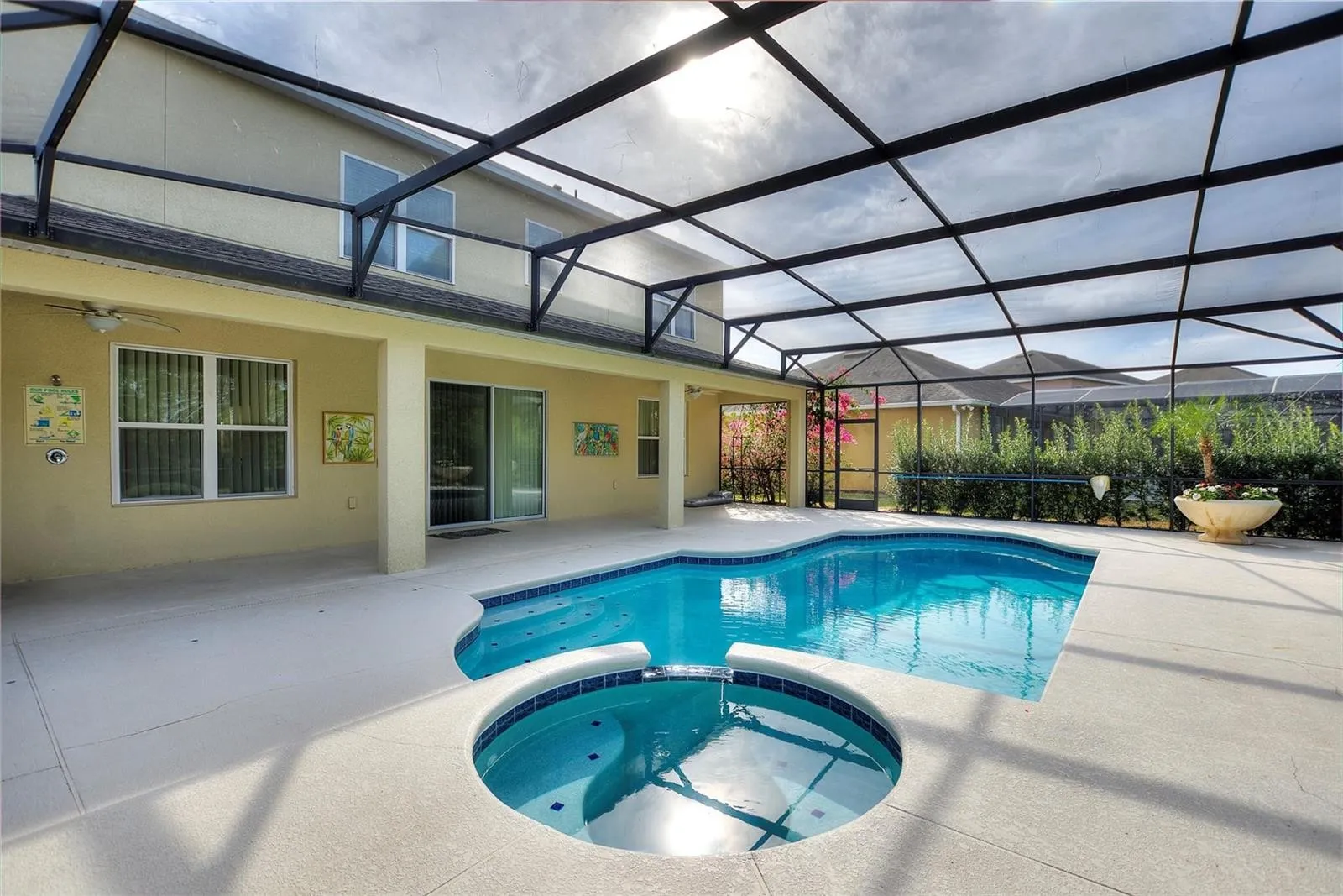 Slide show image of the Orlando Florida Home for Sale 48