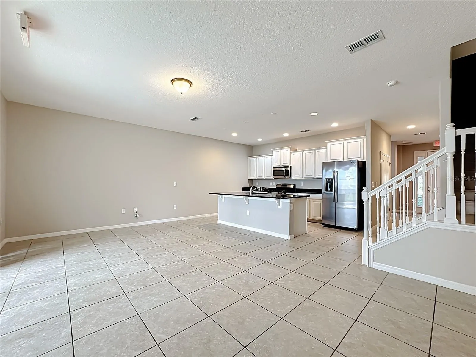 Slide show image of the Orlando Florida Home for Sale 05