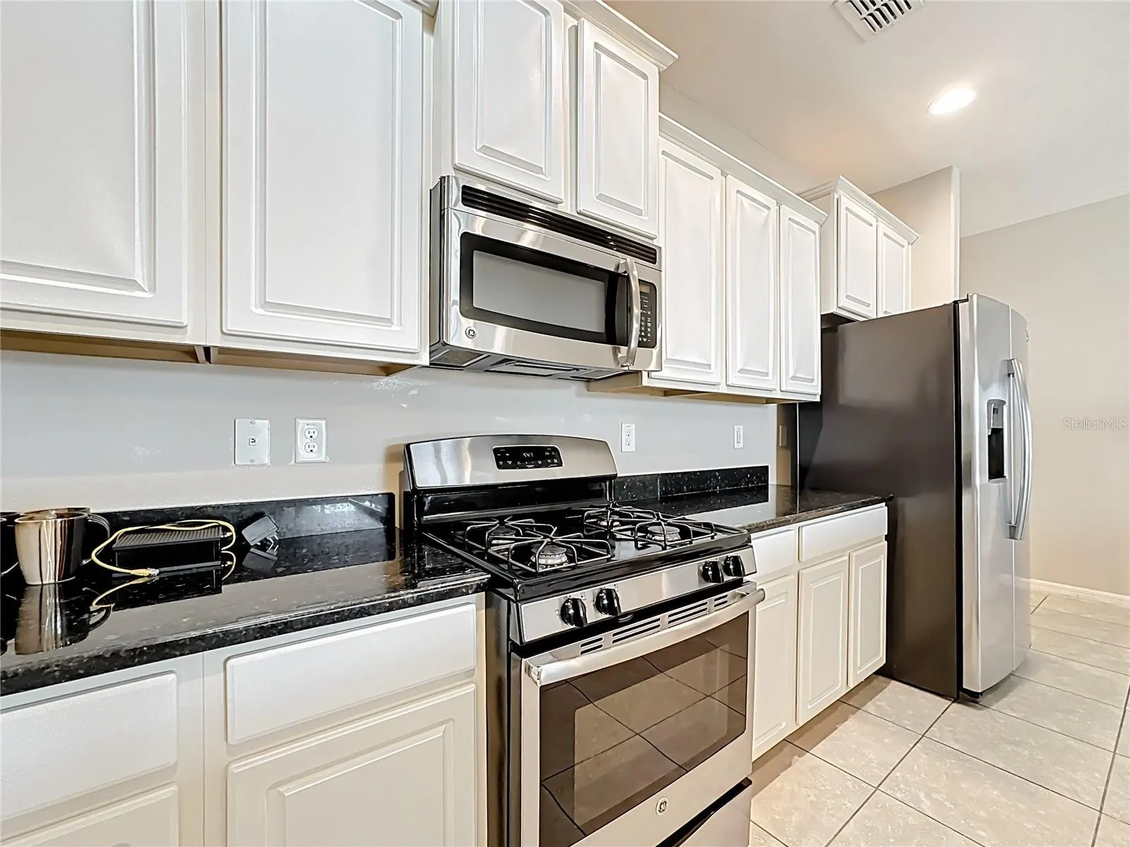 Slide show image of the Orlando Florida Home for Sale 06
