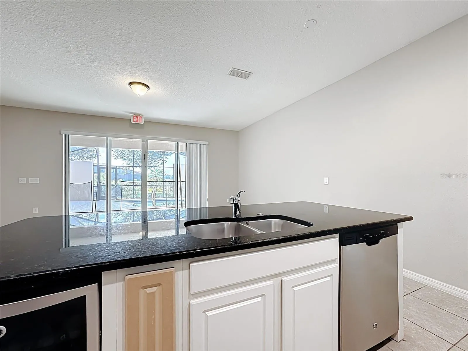 Slide show image of the Orlando Florida Home for Sale 07