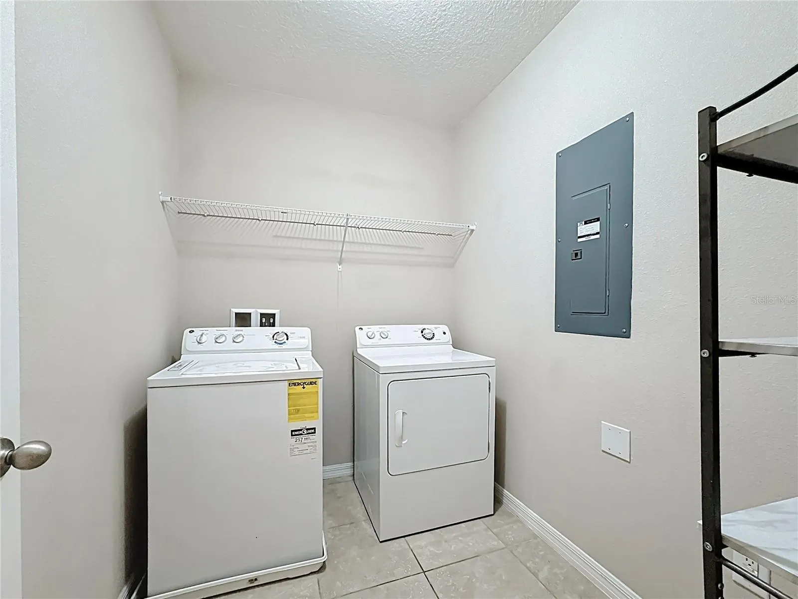 Slide show image of the Orlando Florida Home for Sale 24