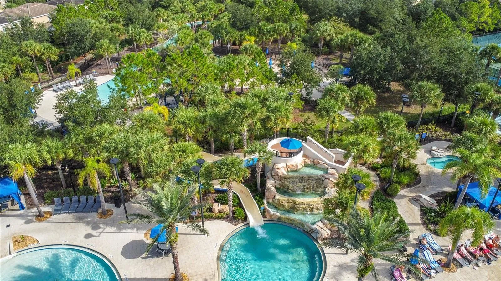 Slide show image of the Orlando Florida Home for Sale 40