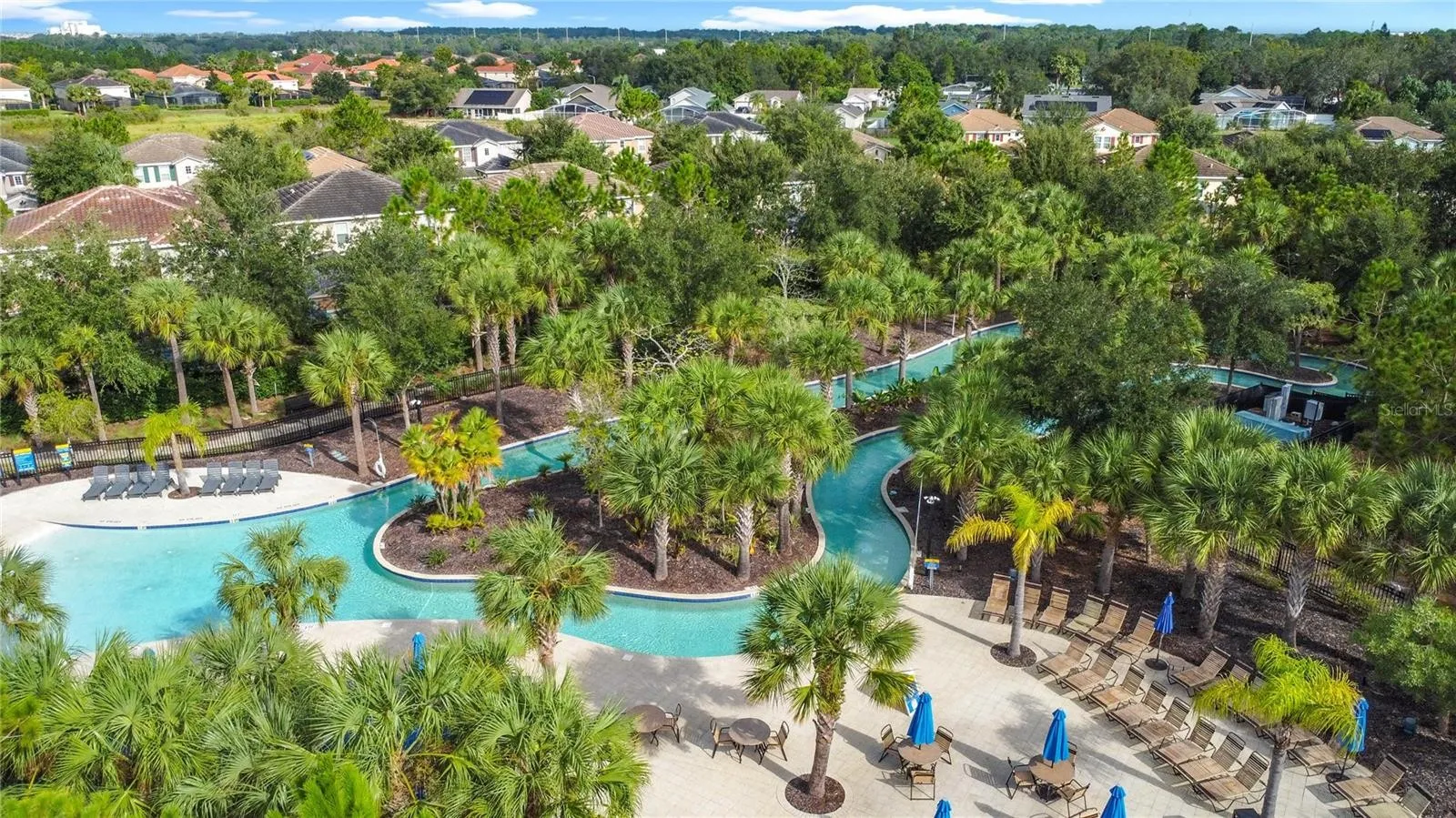 Slide show image of the Orlando Florida Home for Sale 41