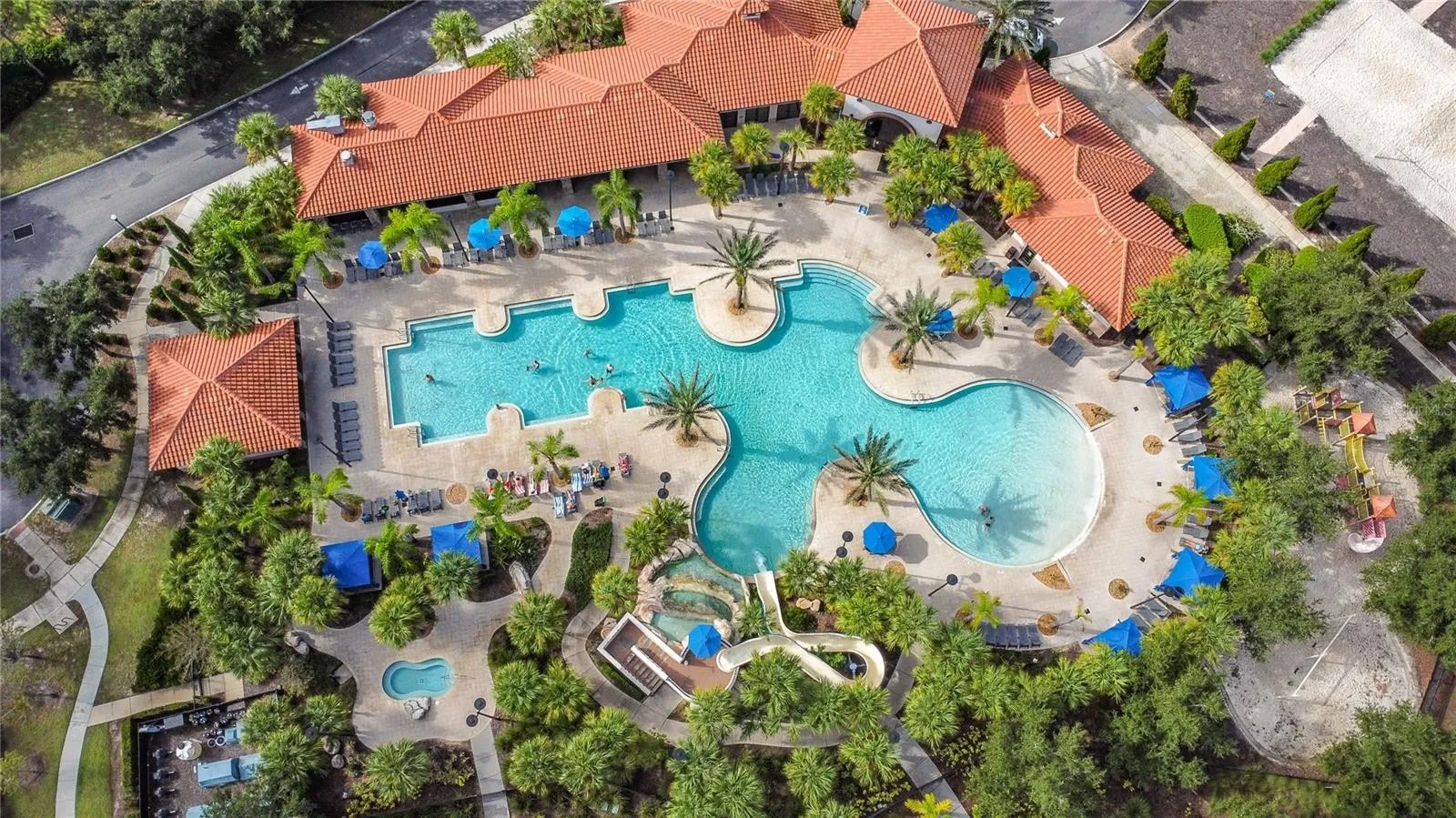 Slide show image of the Orlando Florida Home for Sale 43