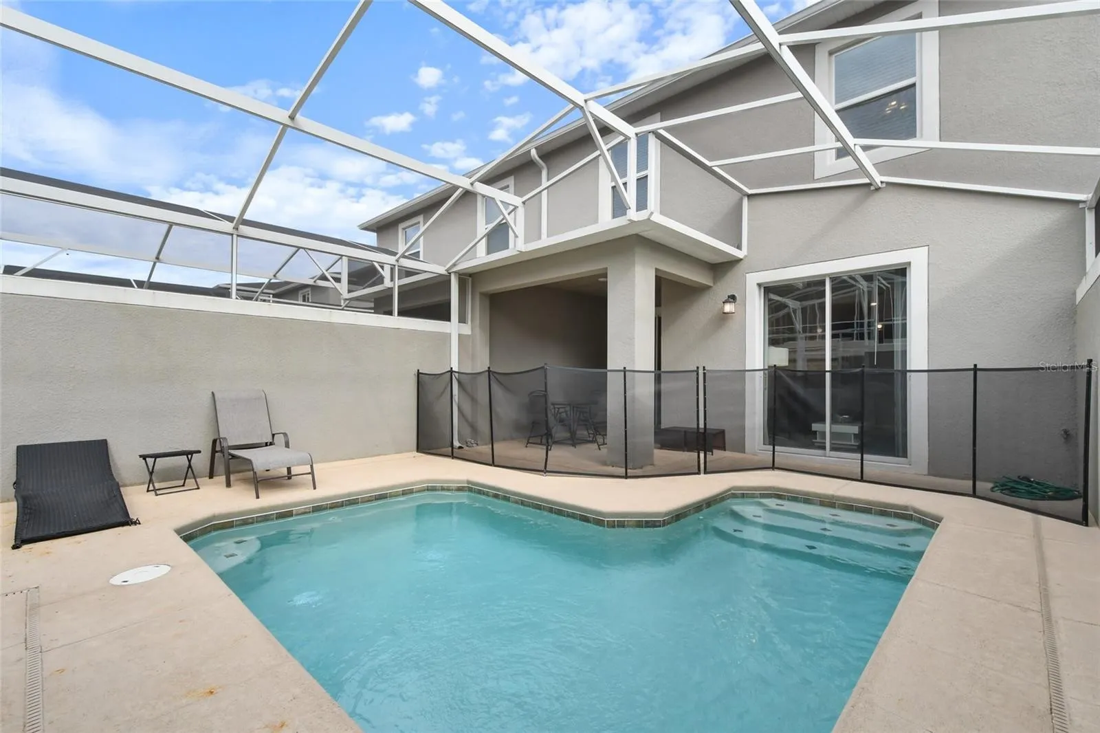 Slide show image of the Orlando Florida Home for Sale 27