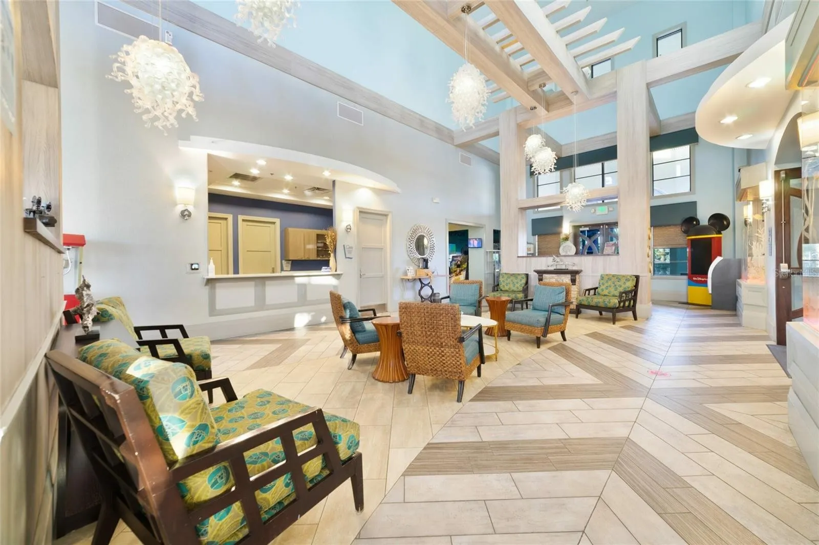 Slide show image of the Orlando Florida Home for Sale 44
