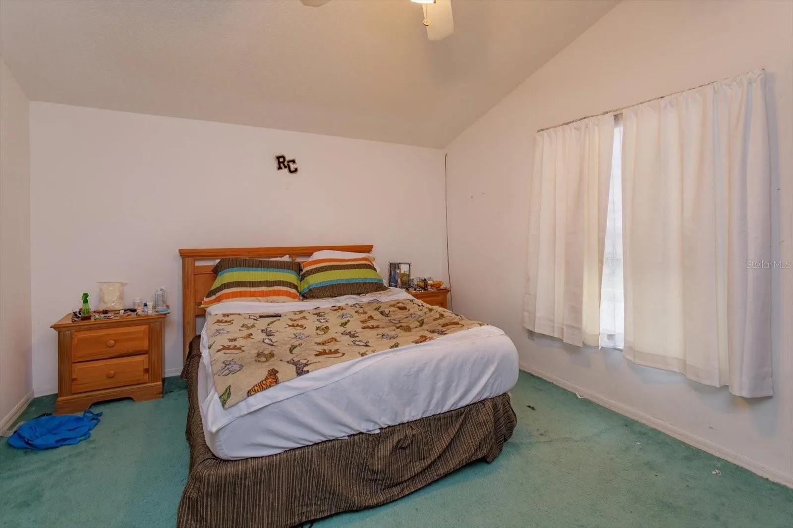Slide show image of the Orlando Florida Home for Sale 21