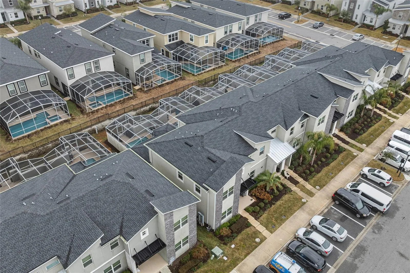 Slide show image of the Orlando Florida Home for Sale 33