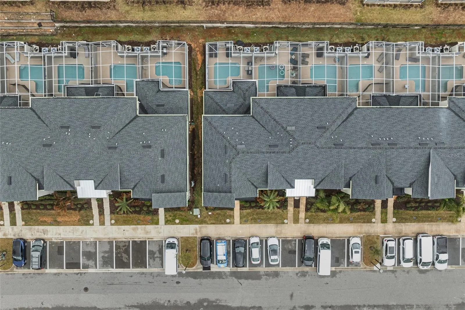 Slide show image of the Orlando Florida Home for Sale 34