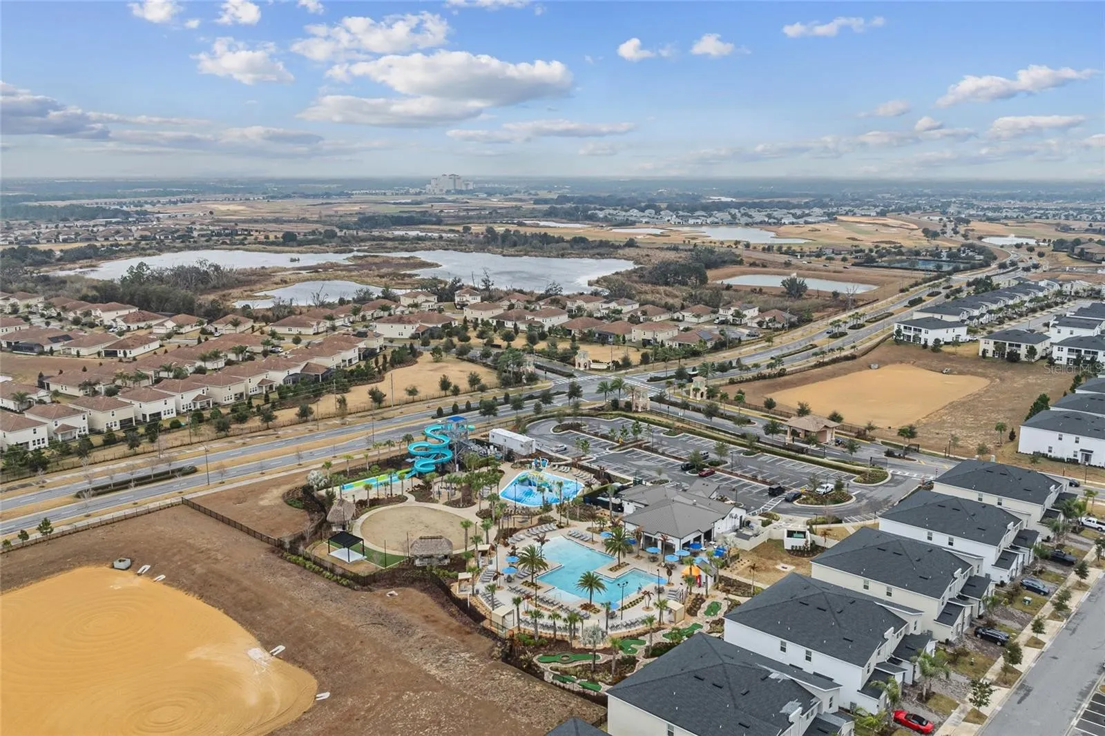 Slide show image of the Orlando Florida Home for Sale 36