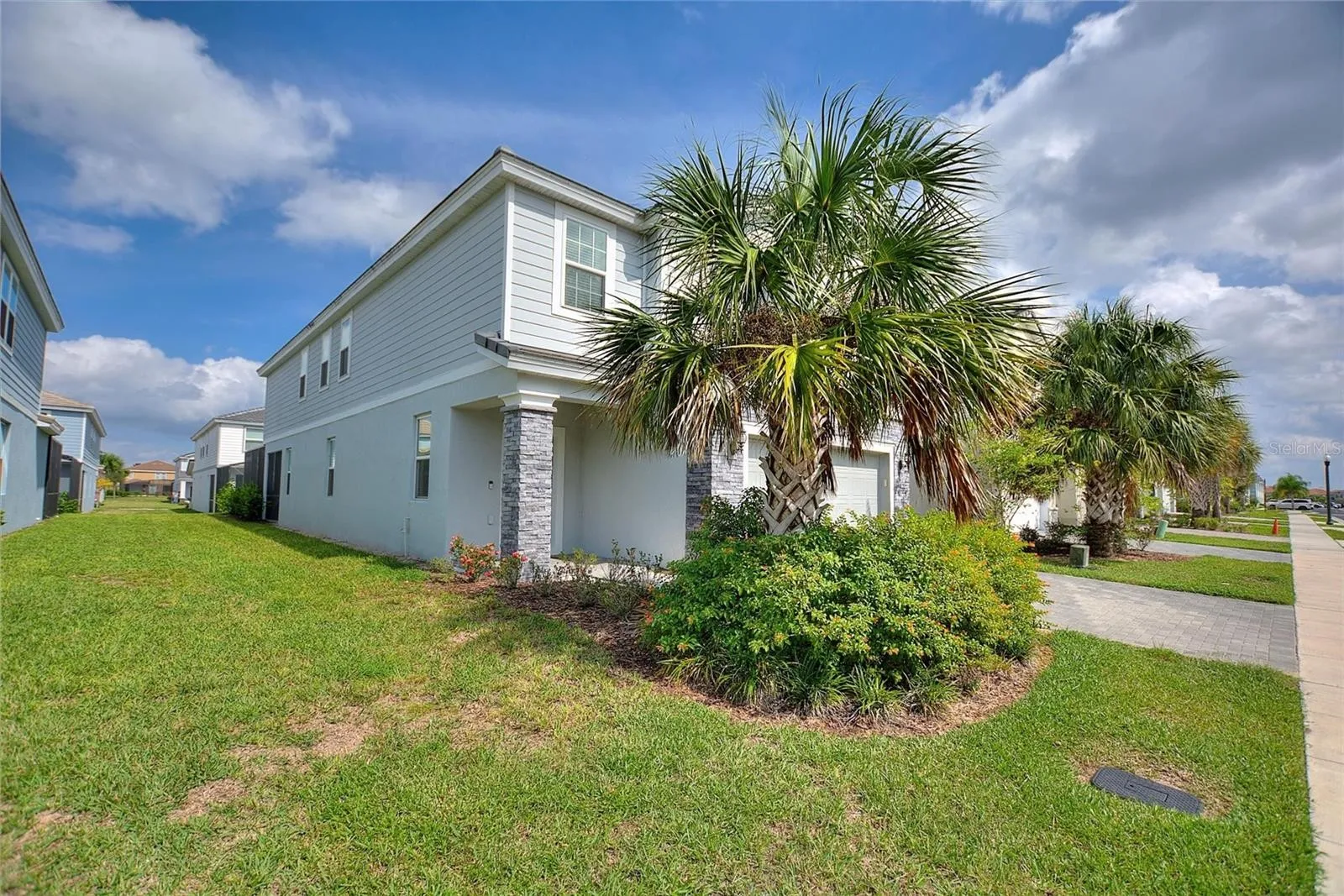 Slide show image of the Orlando Florida Home for Sale 03