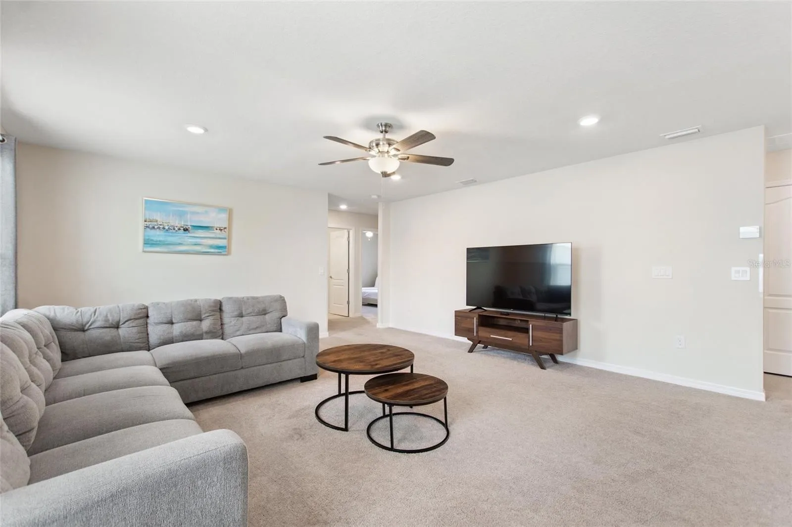 Slide show image of the Orlando Florida Home for Sale 22