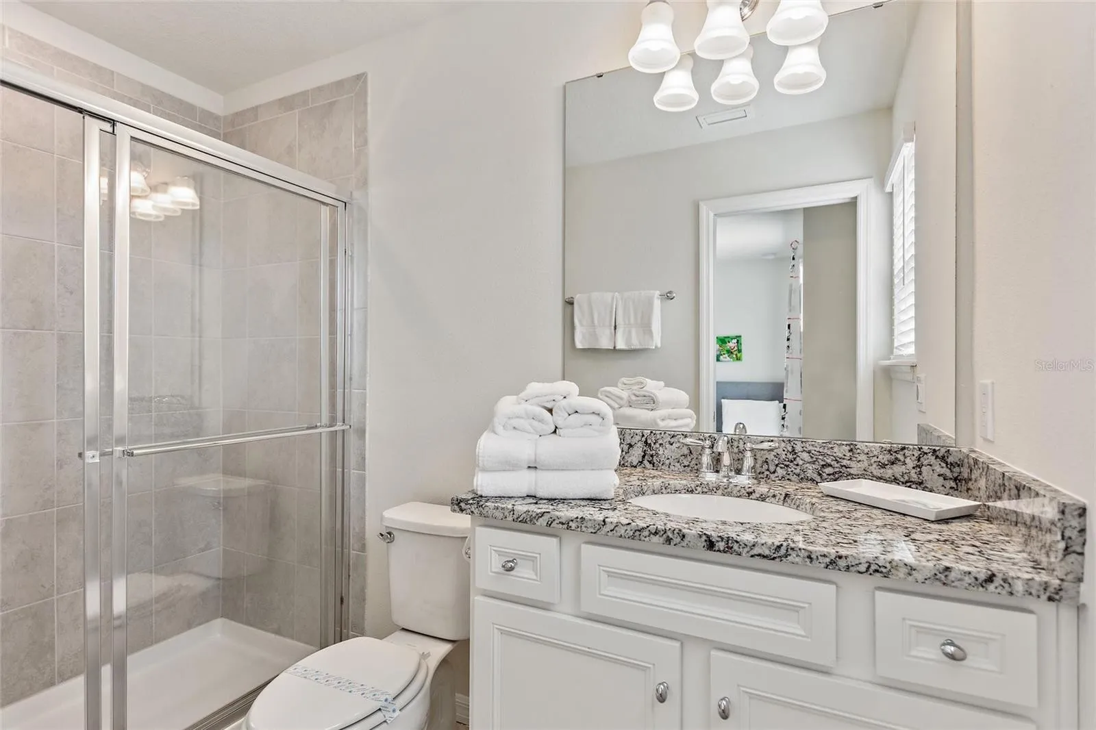 Slide show image of the Orlando Florida Home for Sale 42
