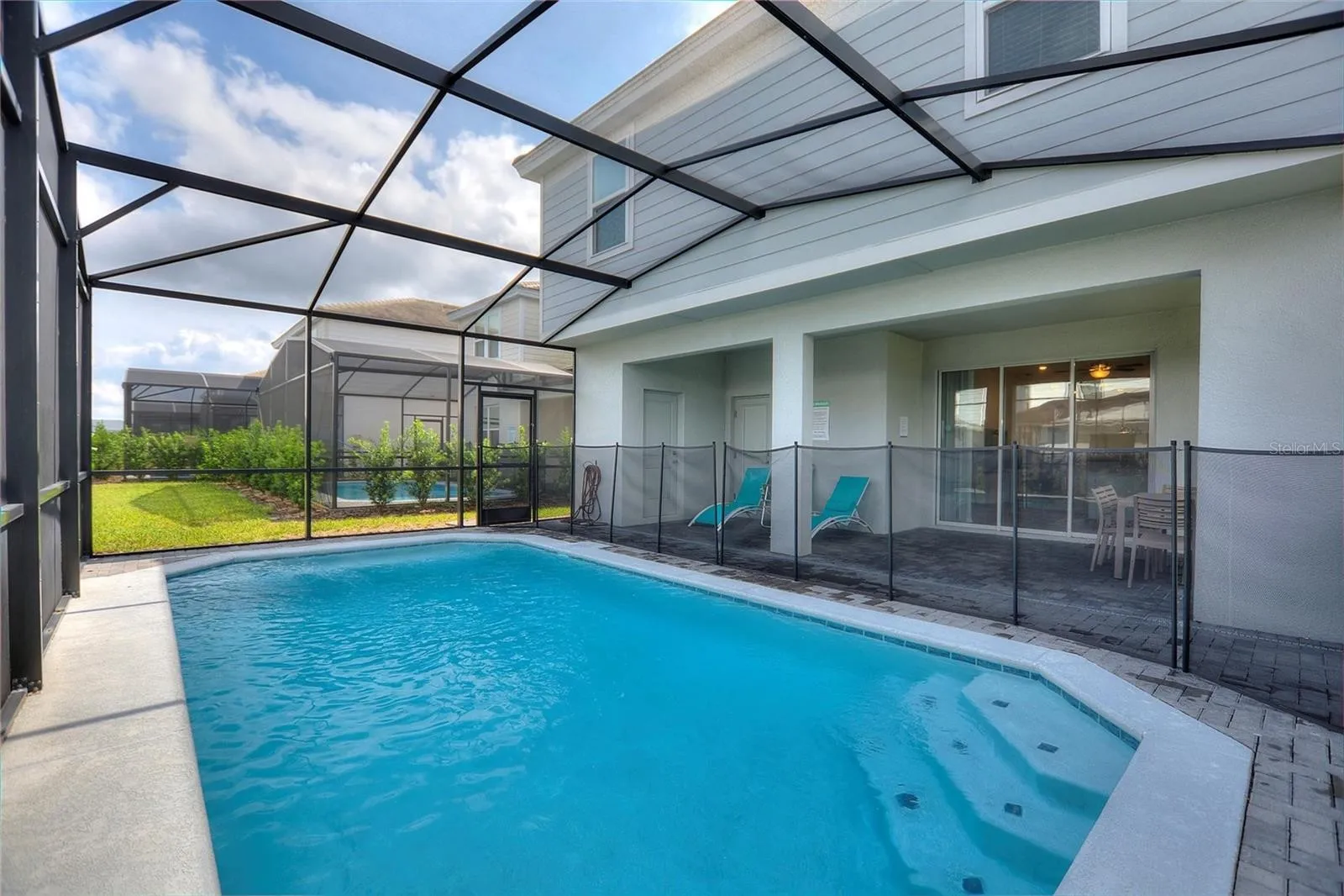 Slide show image of the Orlando Florida Home for Sale 52