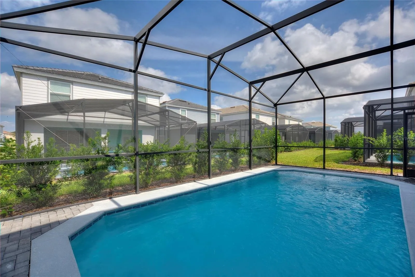 Slide show image of the Orlando Florida Home for Sale 53
