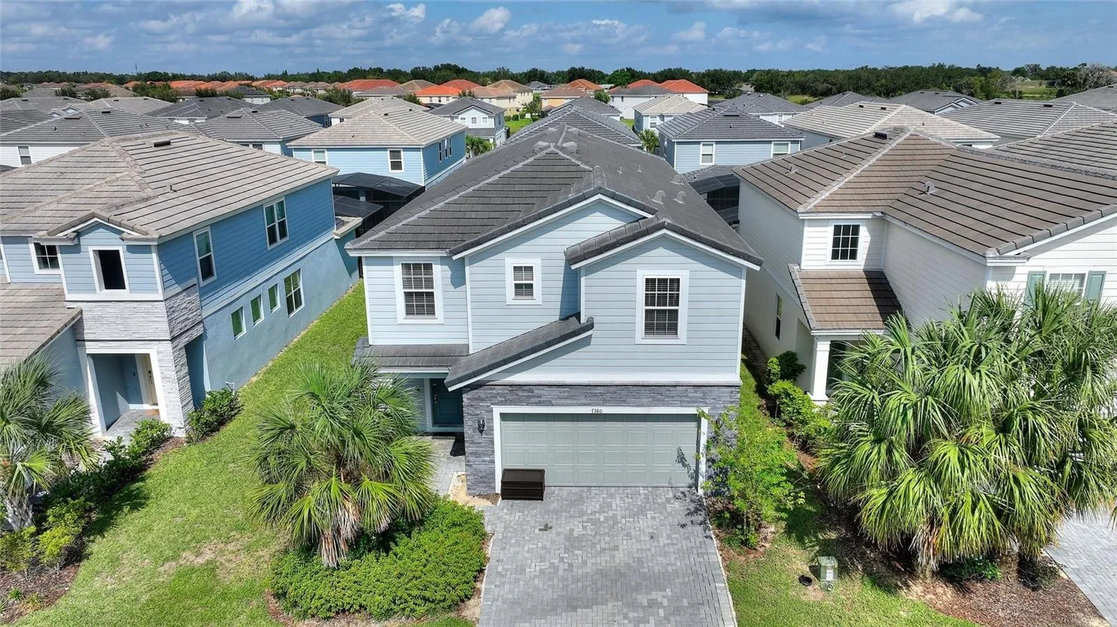 Slide show image of the Orlando Florida Home for Sale 55