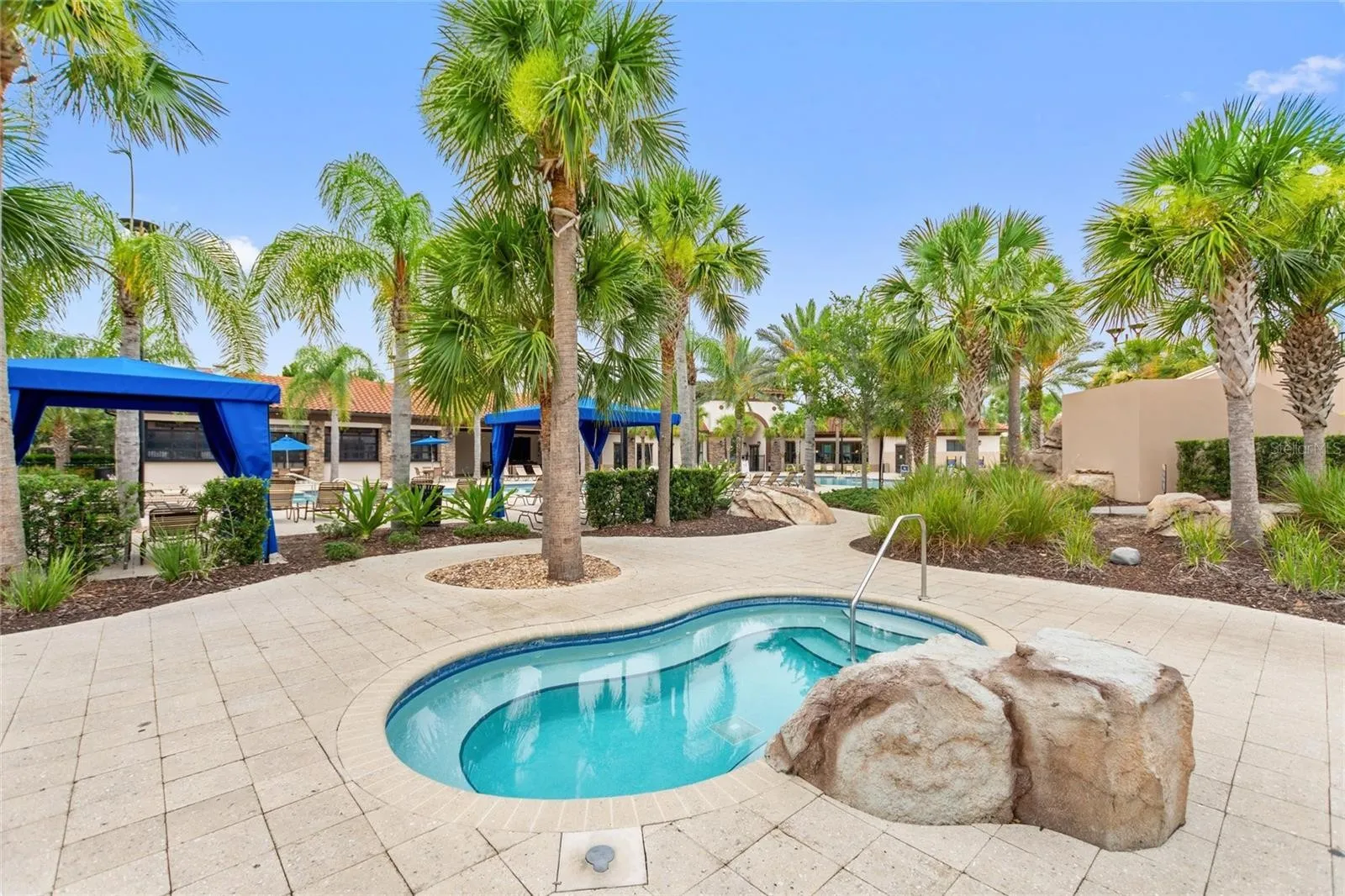 Slide show image of the Orlando Florida Home for Sale 69