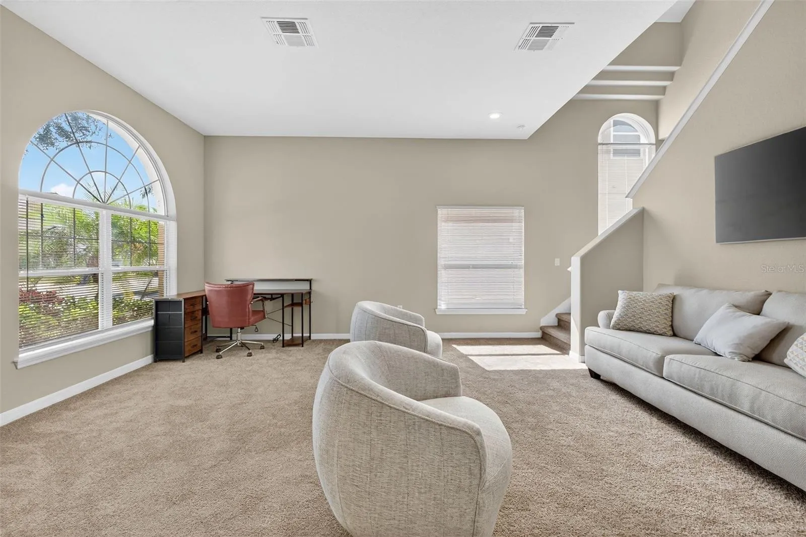 Slide show image of the Orlando Florida Home for Sale 05