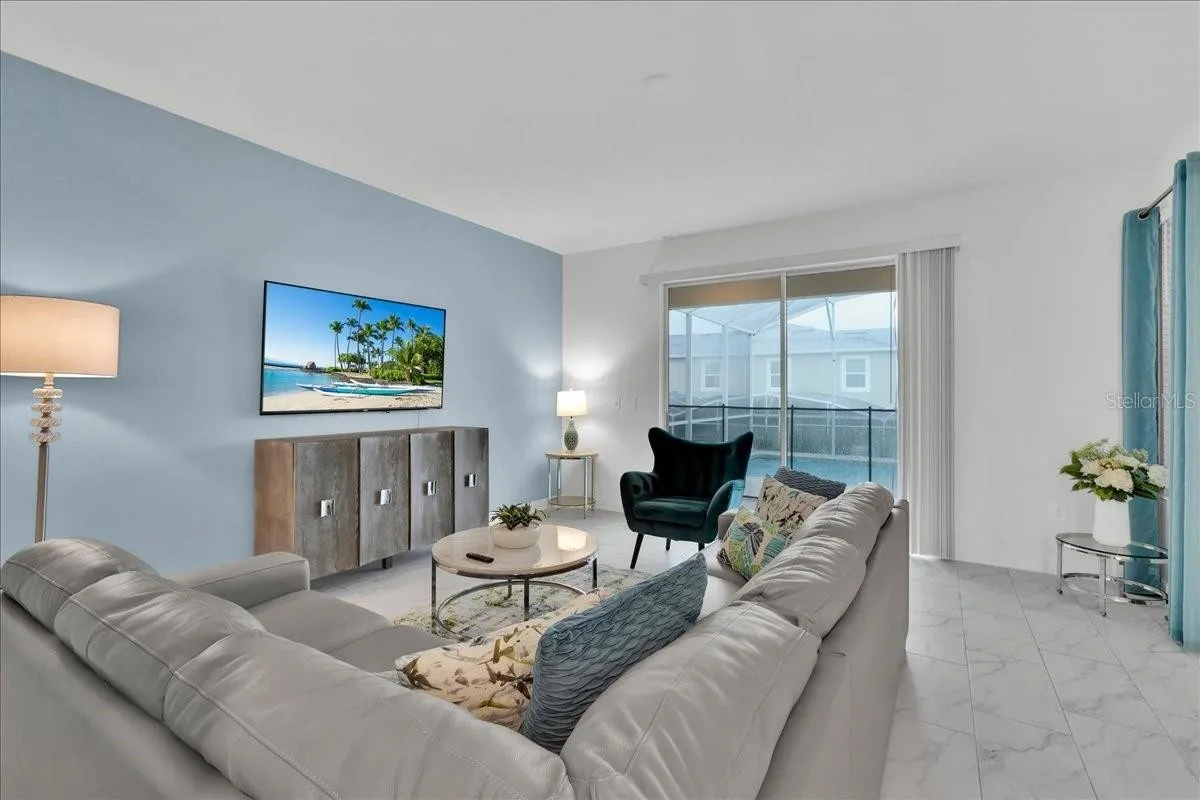 Slide show image of the Orlando Florida Home for Sale 06