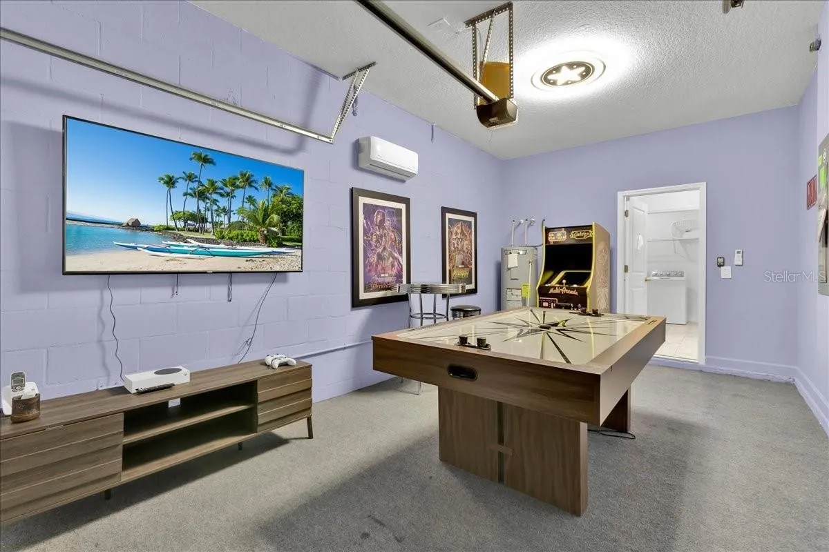 Slide show image of the Orlando Florida Home for Sale 10