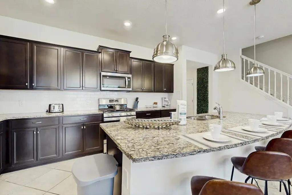 Slide show image of the Orlando Florida Home for Sale 05