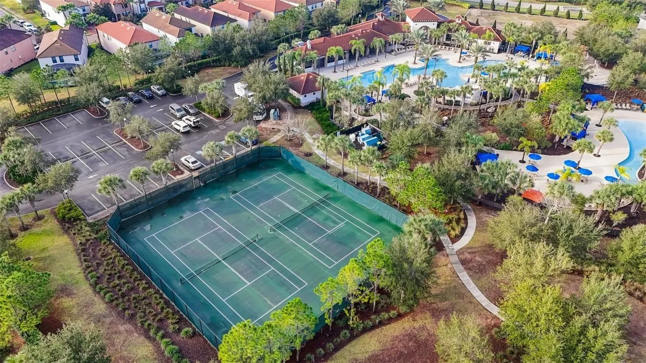 Slide show image of the Orlando Florida Home for Sale 26