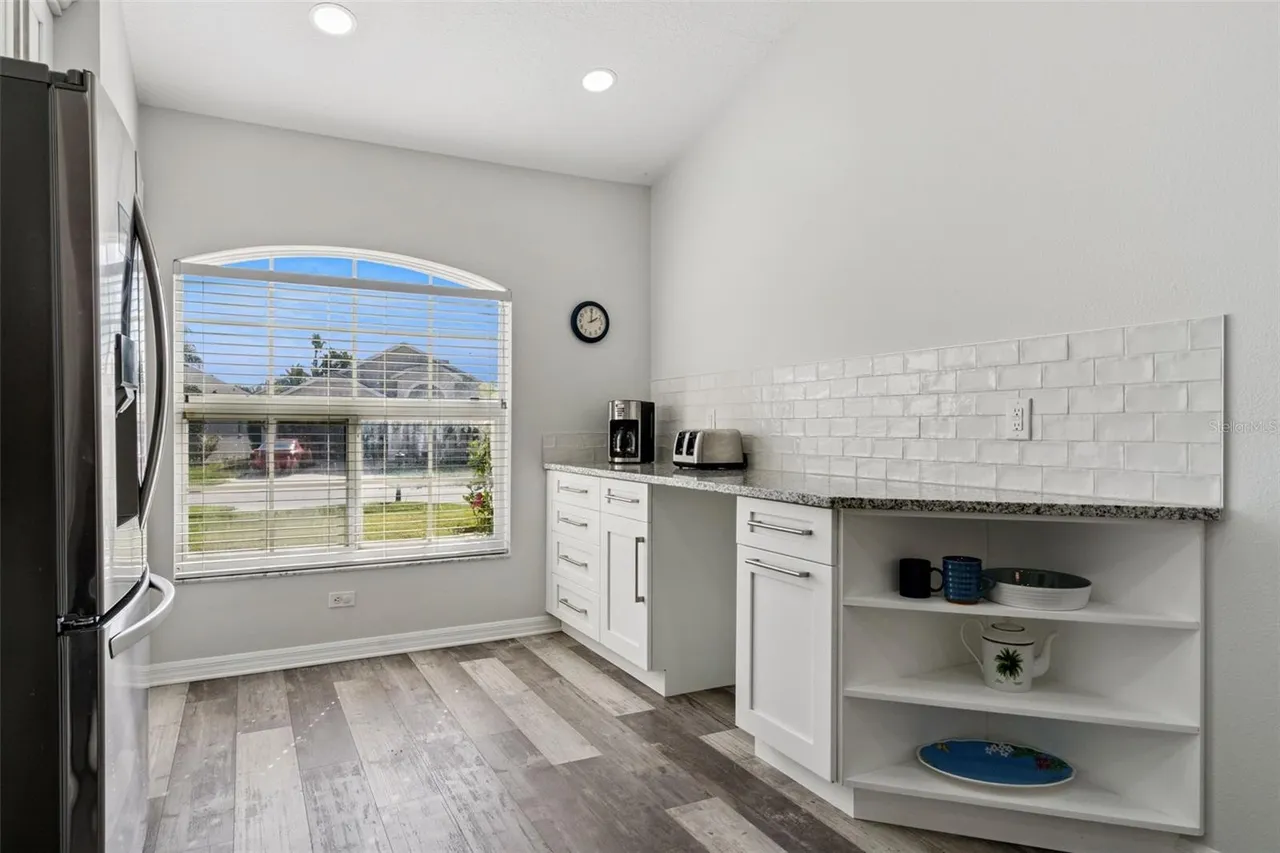 Slide show image of the Orlando Florida Home for Sale 10