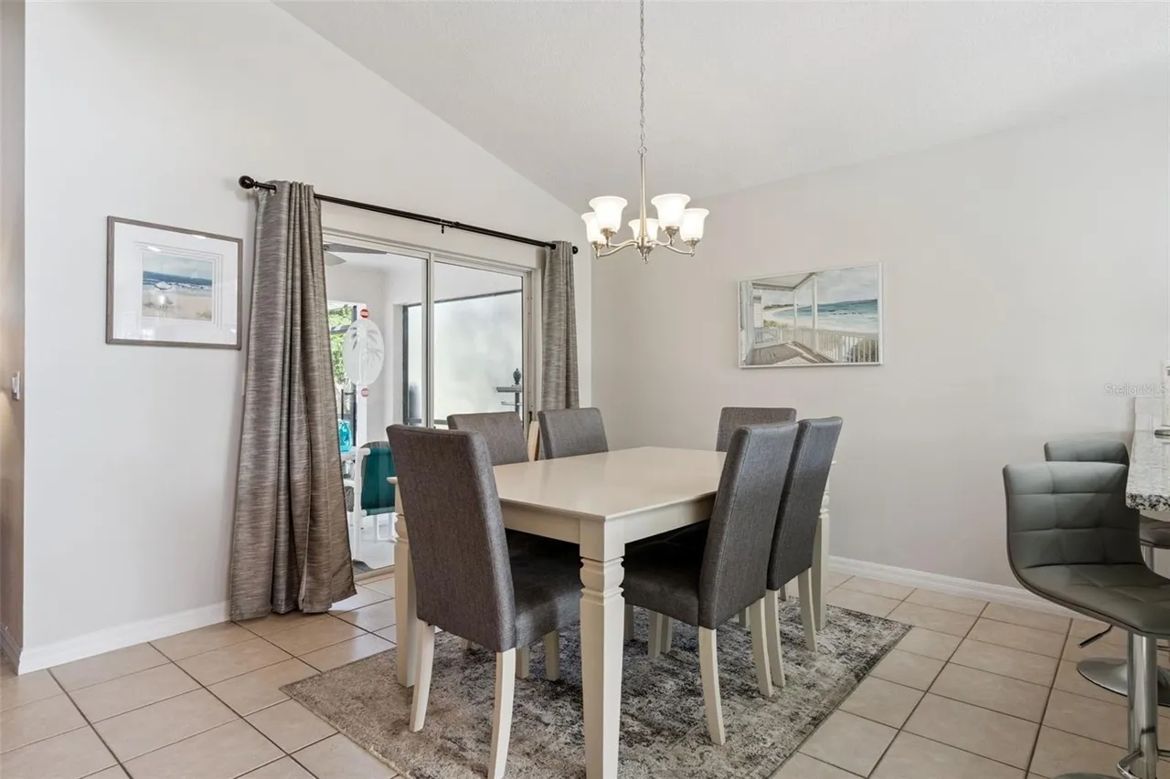 Slide show image of the Orlando Florida Home for Sale 14