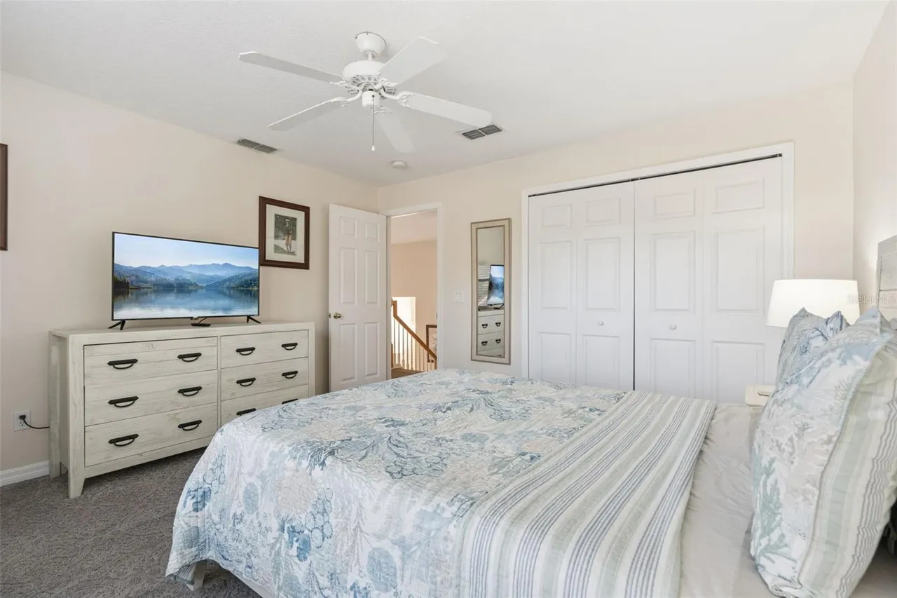 Slide show image of the Orlando Florida Home for Sale 26