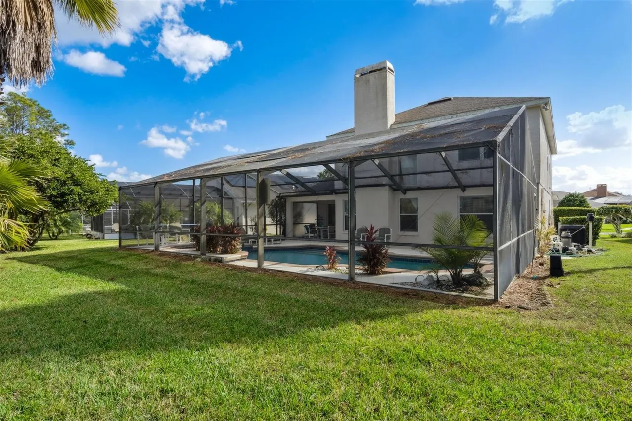 Slide show image of the Orlando Florida Home for Sale 41