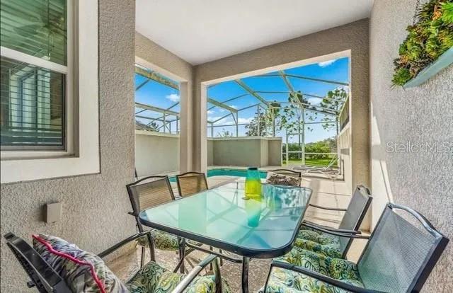 Slide show image of the Orlando Florida Home for Sale 30