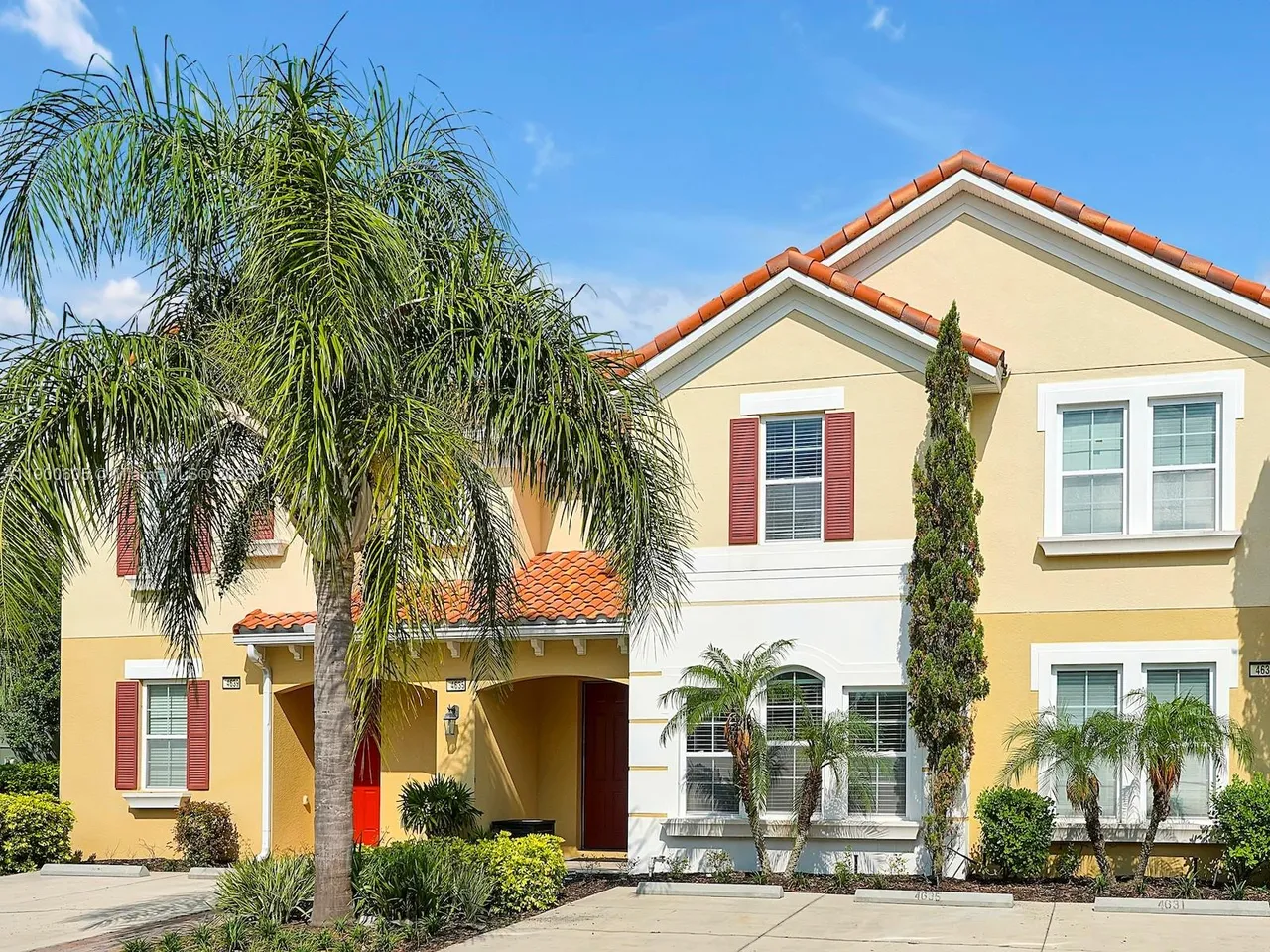 Slide show image of the Orlando Florida Home for Sale 02