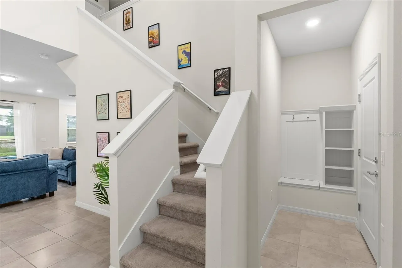 Slide show image of the Orlando Florida Home for Sale 13