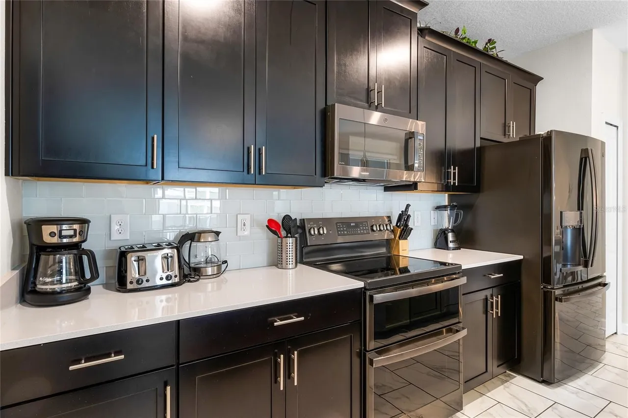 Slide show image of the Orlando Florida Home for Sale 09