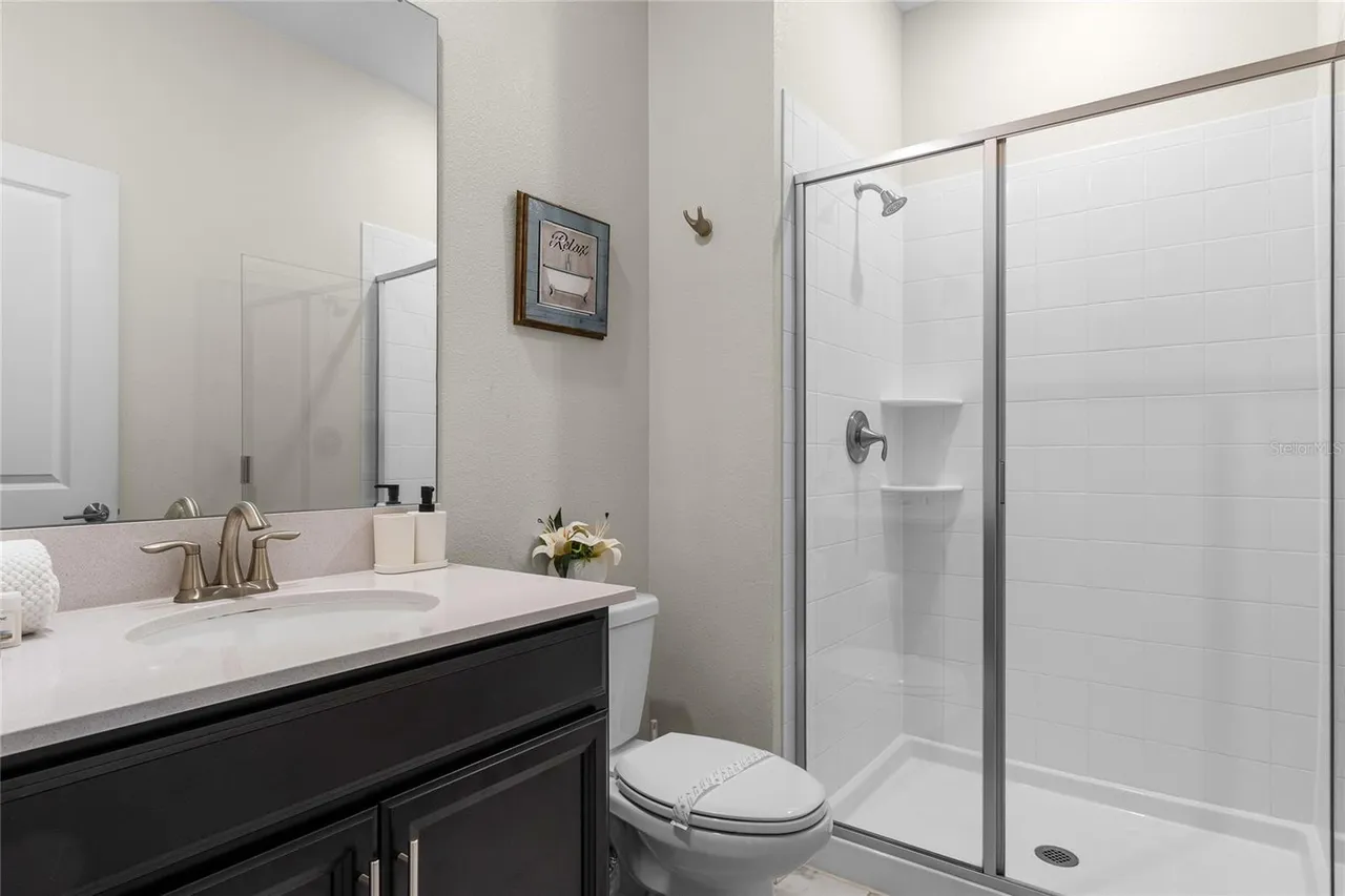 Slide show image of the Orlando Florida Home for Sale 12