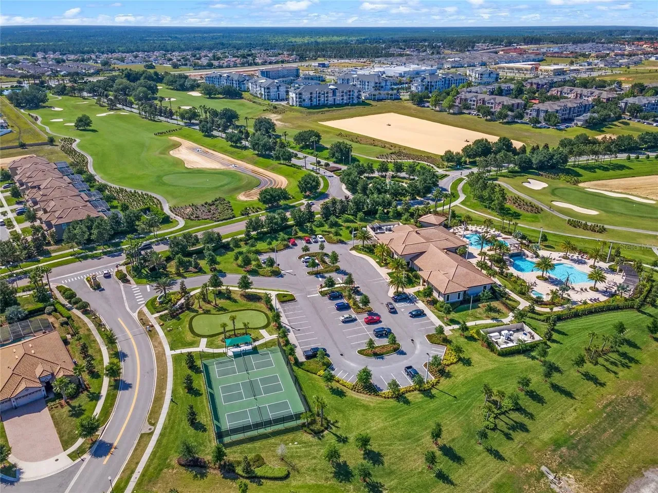 Slide show image of the Orlando Florida Home for Sale 33
