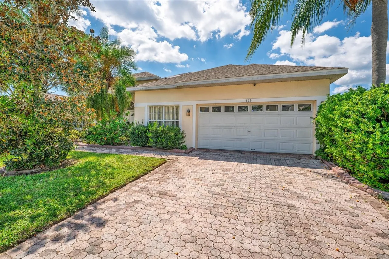 Slide show image of the Orlando Florida Home for Sale 02