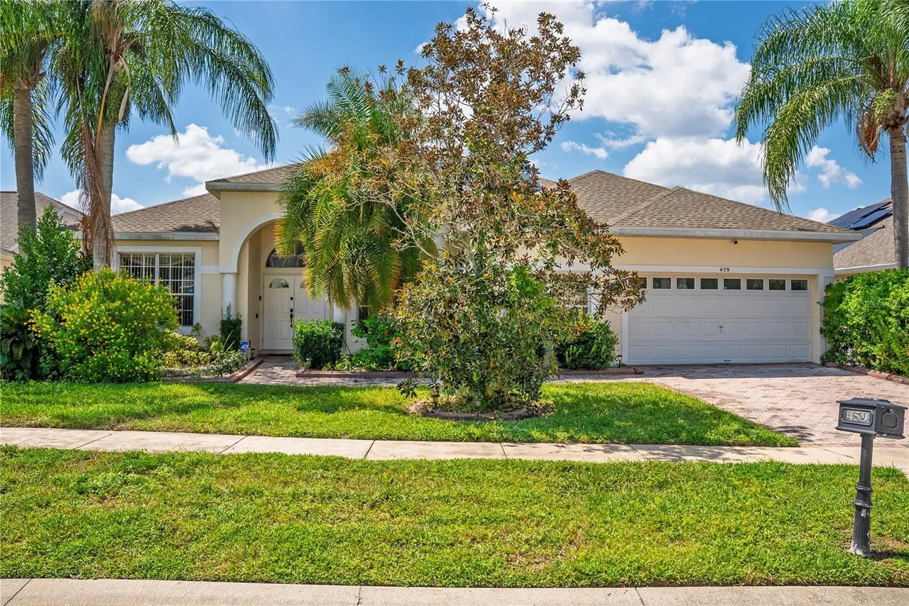 Slide show image of the Orlando Florida Home for Sale 53