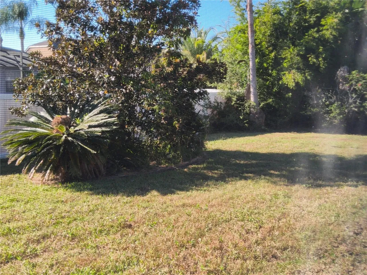 Slide show image of the Orlando Florida Home for Sale 59