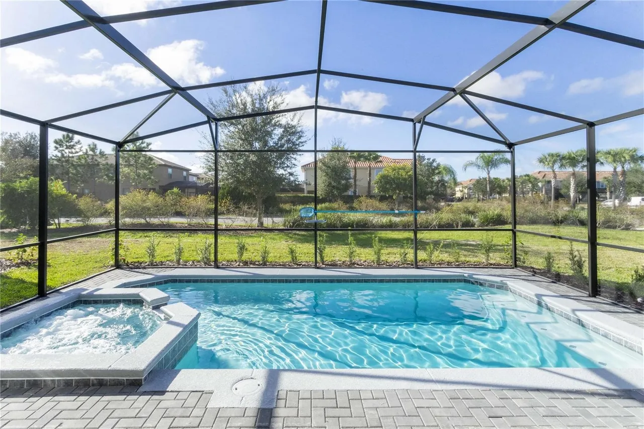 Slide show image of the Orlando Florida Home for Sale 04