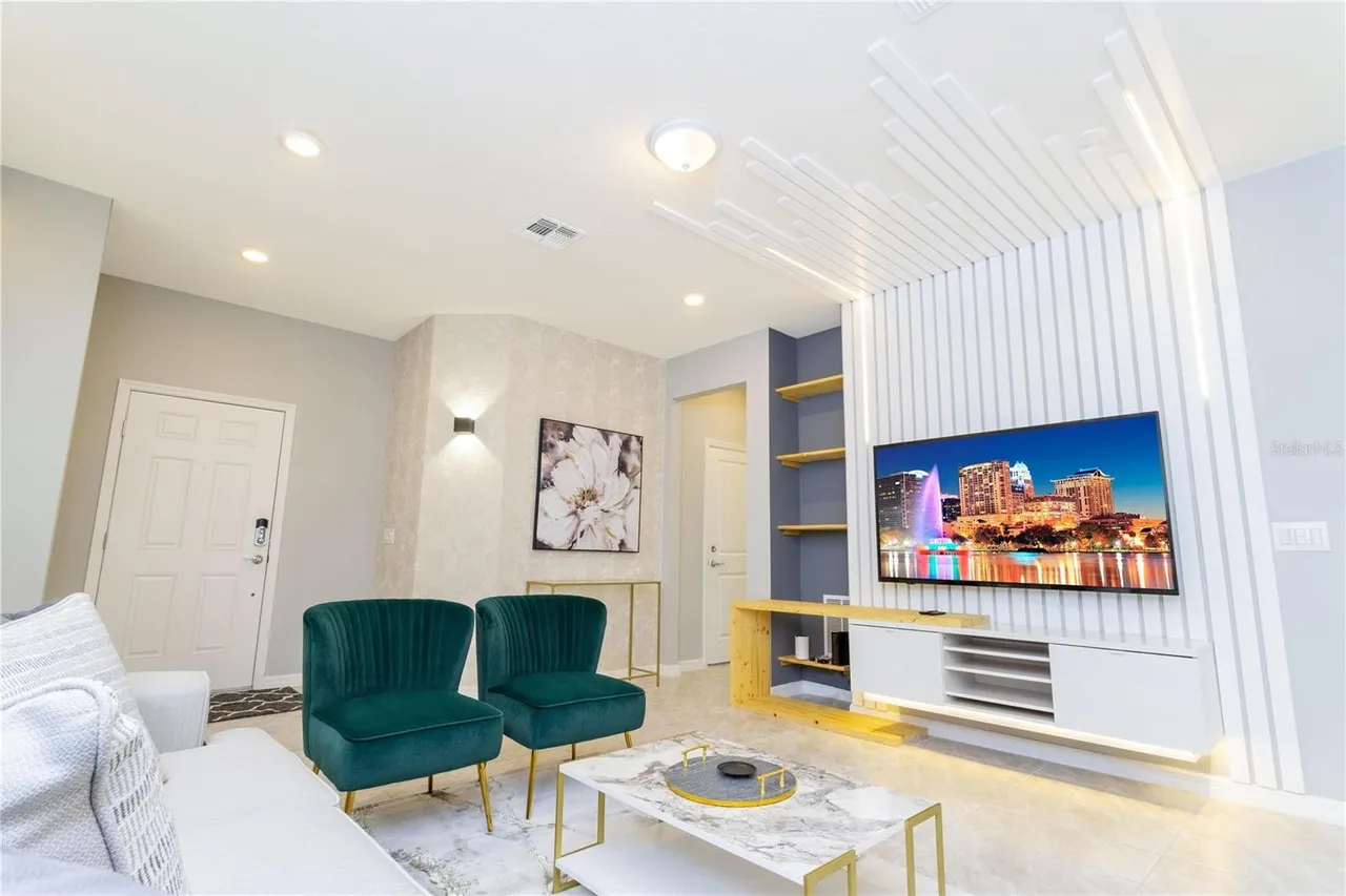 Slide show image of the Orlando Florida Home for Sale 09